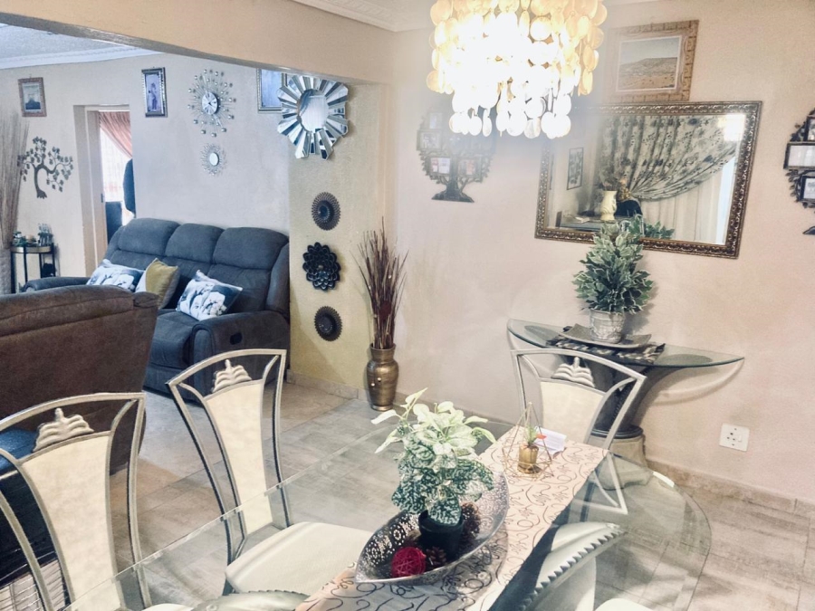 3 Bedroom Property for Sale in Mabopane Unit M North West